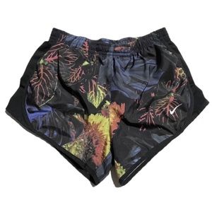 Nike tropical plants active dri-fit shorts Kids Medium
